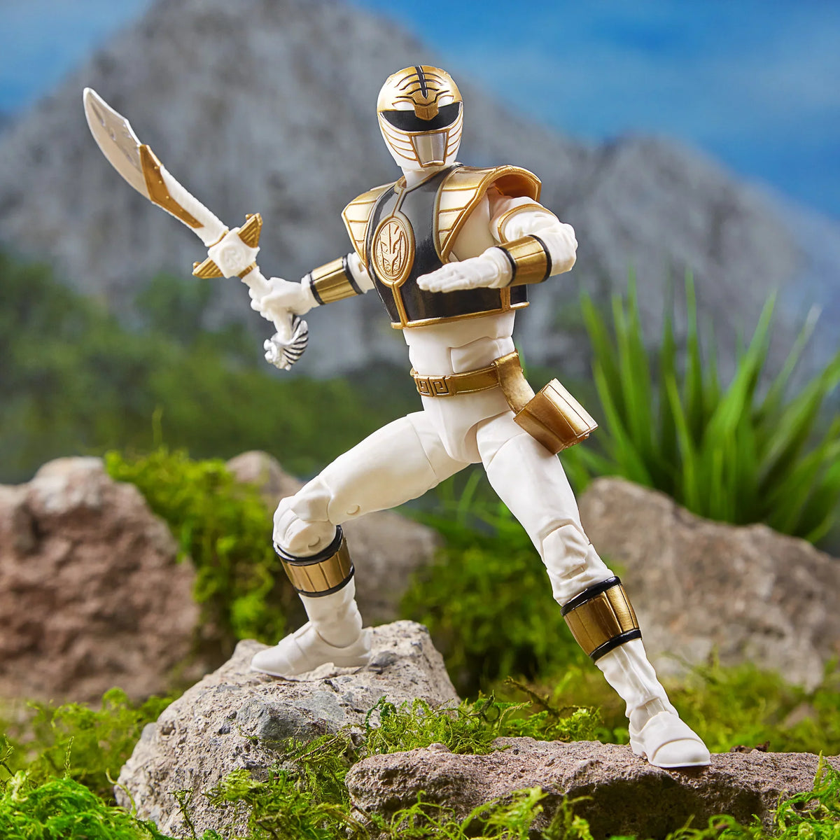 Ranger Figure 6-inch Power Lightning Collection White Morphin Mighty Rangers