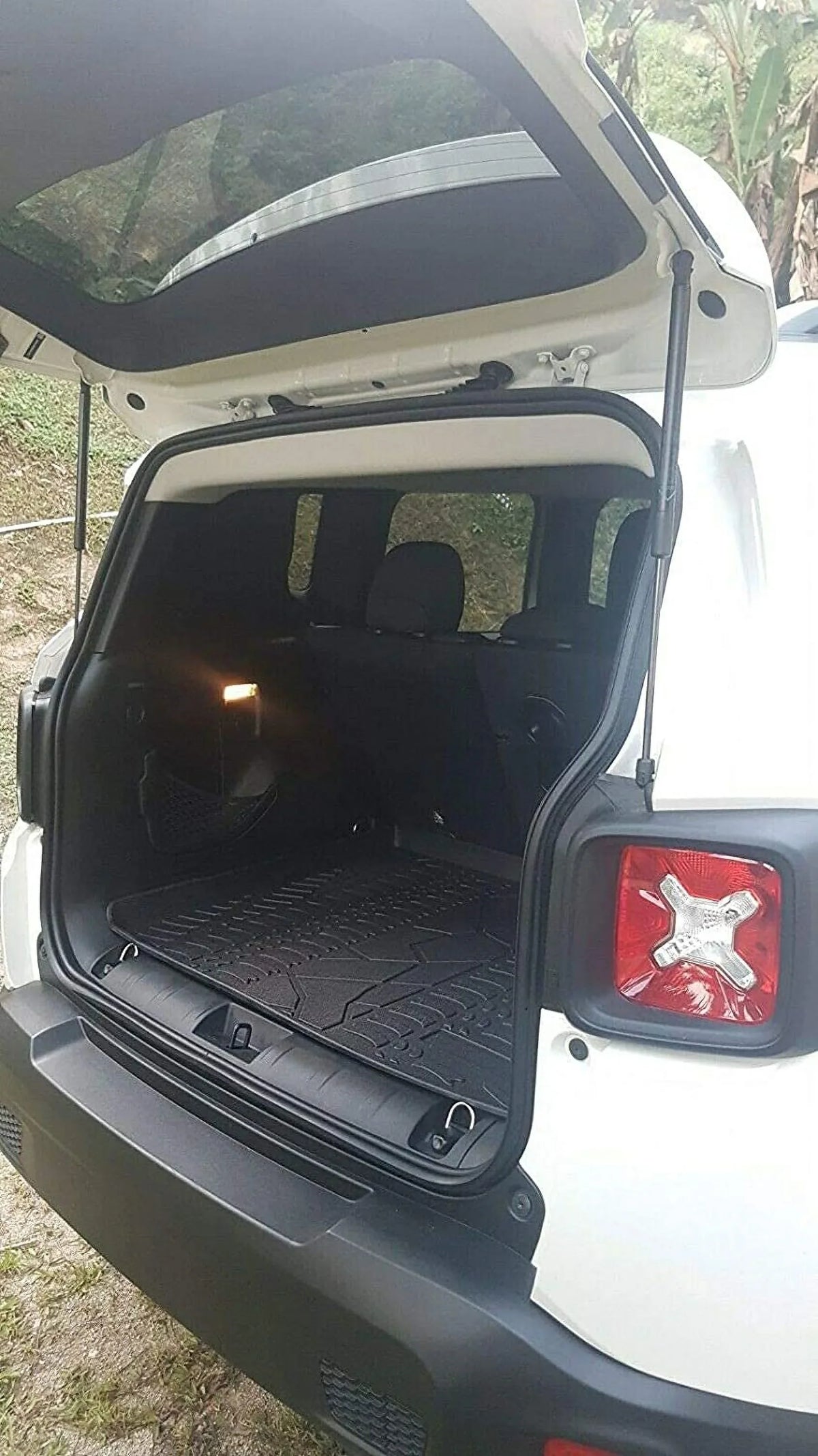 Mat 2015-2023 Cars Mats – Pre-Cut Trunk to – Raised Weather-Resistant EACCESSORIES Renegade Easy Non-Slip Jeep EA for with Design Liner – Car – Cargo for Mat Laser Lip Trunk – Rubber Install Trunk