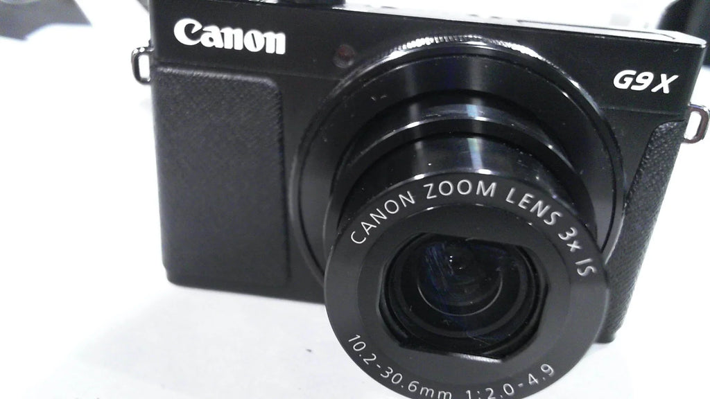 X II Canon PowerShot w/ 3inch Sensor Inch Camera Mark and 1 Digital G9 L Compact