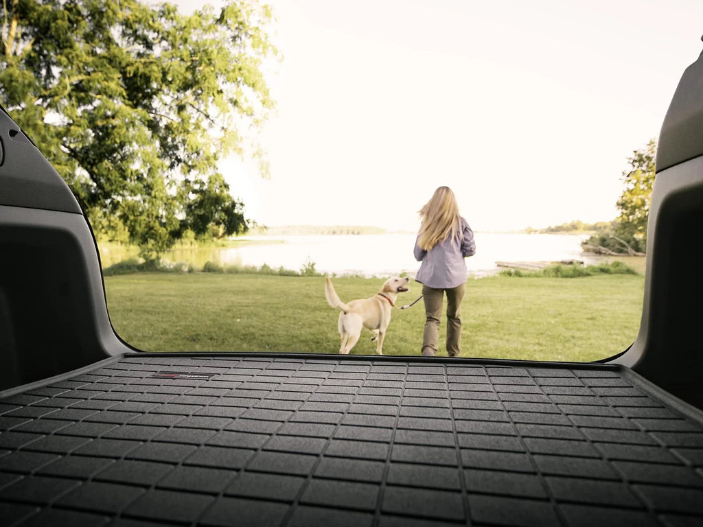 Behind WeatherTech 2015-2018 - with 2nd With Bumper Cargo Protector, Seating Row Protector Tan Bumper with RAV4 compatible Liner Toyota Trunk