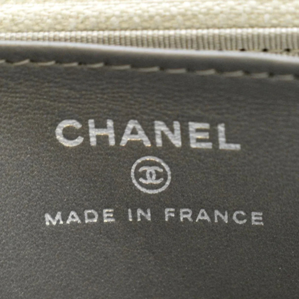 Light Canvas 2.55 CHANEL Grey Space Crossbody WOC Quilted Bag Reissue Pre-Owned Classic Charm
