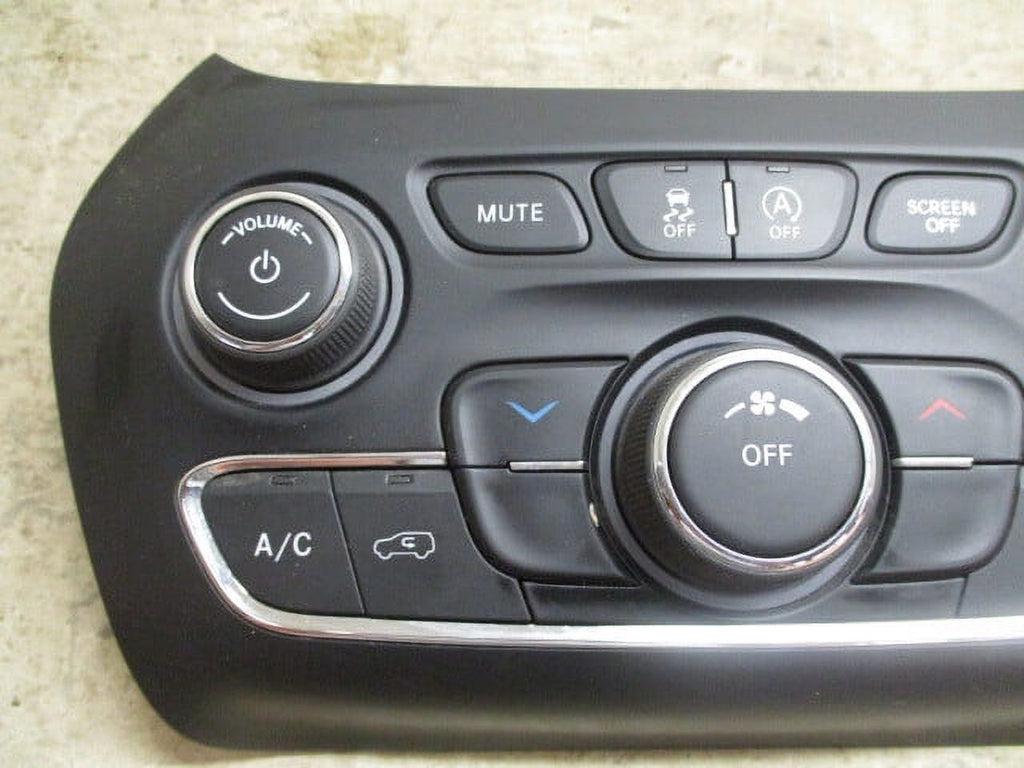 Jeep Control Pre-Owned LKQ 19 Manual Temperature (Good) 22 21 Cherokee Heater Climate OEM 20 AC
