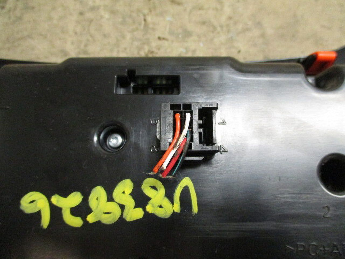 Jeep Control Pre-Owned LKQ 19 Manual Temperature (Good) 22 21 Cherokee Heater Climate OEM 20 AC